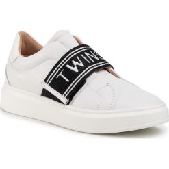 Sneakersy TWINSET - Sneaker 201TCP134 Bianco Ottico 00001. Białe półbuty damskie Twinset, bez wzorów, ze skóry, bez obcasa, na płaskiej podeszwie, bez zapięcia. Za 839,00 zł.