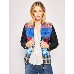 Kurtka puchowa Desigual Copenhagen 20SWEW58. Kurtki damskie Desigual, s, bez wzorów, z poliesteru, bez kaptura. W wyprzedaży za 349,00 zł.