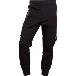 Spodnie dresowe męskie: Neil Barrett BLACKBARRETT ELONGATED ZIP Spodnie treningowe black
