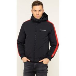 Kurtka puchowa Calvin Klein Jeans J30J314262. Czarne kurtki męskie Calvin Klein Jeans, m, bez wzorów, z jeansu, bez kaptura. W wyprzedaży za 499,00 zł.