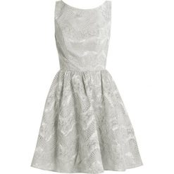 Sukienki: Chi Chi London Petite LAREESE Sukienka koktajlowa light green