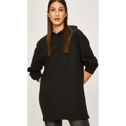 Answear - Bluza. Czarne bluzy damskie ANSWEAR, s, bez wzorów, z bawełny, bez rękawów, z kapturem. W wyprzedaży za 69,90 zł.