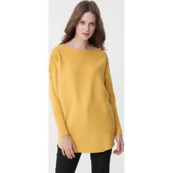 Żółty Sweter Esmeralda. Żółte swetry damskie Born2be, s, z aplikacjami, eleganckie, bez rękawów, bez kaptura. Za 79,99 zł.