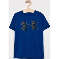 Under Armour - T-shirt. Czarne bluzki dziewczęce Under Armour, z nadrukiem, z poliesteru, z okrągłym kołnierzem, z krótkim rękawem, krótkie, bez kaptura. W wyprzedaży za 54,90 zł.