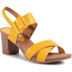 Sandały CAPRICE - 9-28317-24 Yellow Nappa 605. Żółte klapki damskie Caprice, bez wzorów, ze skóry ekologicznej, bez obcasa, na obcasie. Za 249,00 zł.