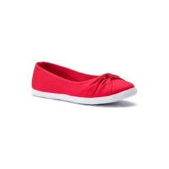NYLON RED WS19678-1. Czarne trampki i tenisówki damskie z nylonu. Za 39,99 zł.