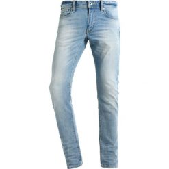 Superdry Jeans Skinny Fit highway blue. Niebieskie rurki męskie Superdry. W wyprzedaży za 343,20 zł.