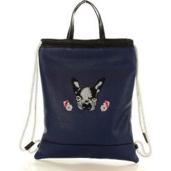 FUNNY DOG Skórzany Włoski Plecak worek granatowy. Niebieskie plecaki damskie marki MAZZINI, z haftami, ze skóry, z haftem. Za 289,00 zł.