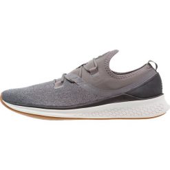 New Balance FRESH FOAM LAZR HEATHERED Obuwie do biegania treningowe castlerock. Szare buty do biegania męskie New Balance, z materiału. Za 379,00 zł.