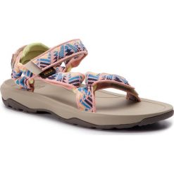 Sandały TEVA - Hurricane Xlt 2 1019390Y Boomerang Apricot Blush. Różowe sandały dziewczęce Teva, z tworzywa sztucznego, bez zapięcia. W wyprzedaży za 139,00 zł.