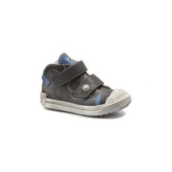 Buty Dziecko GBB ROMULUS. Szare trampki chłopięce GBB, bez wzorów, bez zapięcia. Za 251,40 zł.