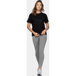 T-shirt damski TSD620 - głęboka czerń - Outhorn. Pomarańczowe koszulki damskie Outhorn, bez wzorów, bez kołnierzyka. Za 39,99 zł.