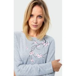 Sweter z aplikacją. Swetry damskie Greenpoint, z aplikacjami, z elastanu, bez rękawów, bez kaptura. Za 49,99 zł.