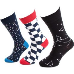 Zestaw 3 par wysokich skarpet męskich DOTS SOCKS - DTS-ZX-005-X-0000 Biały Granatowy Kolorowy. Niebieskie skarpetki męskie Dots Socks, bez wzorów, z elastanu. Za 39,90 zł.