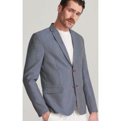 Żakardowa marynarka slim fit - Granatowy. Niebieskie marynarki męskie Reserved, m, bez wzorów, z żakardem. Za 279,99 zł.