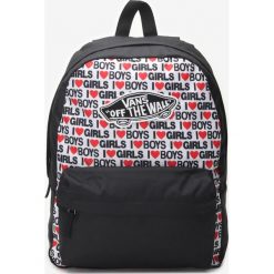 Vans I Heart Realm Plecak Czarny. Czarne plecaki damskie Vans, w paski, z poliesteru. Za 171,95 zł.