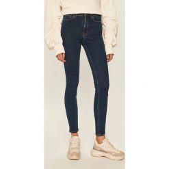 Answear - Jeansy. Niebieskie jeansy damskie ANSWEAR, s, z podwyższonym stanem. W wyprzedaży za 89,90 zł.
