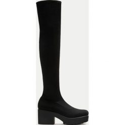 Buty zimowe damskie: Wysokie kozaki na grubej podeszwie