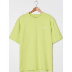 T-shirt z haftem - Zielony. Zielone t-shirty męskie House, s, z haftami, bez kołnierzyka. Za 49,99 zł.