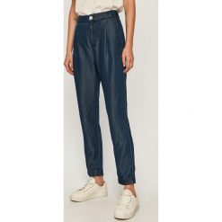 Scotch & Soda - Spodnie. Niebieskie spodnie damskie Scotch & Soda, s, z lyocellu, z podwyższonym stanem. Za 559,90 zł.