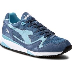 Sneakersy DIADORA - V7000 Italia 501.170942 01 C6582 Air Blue/Dark Blue. Niebieskie sneakersy męskie Diadora, bez zapięcia. W wyprzedaży za 369,00 zł.