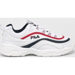 Fila - Buty Ray low. Białe sneakersy męskie Fila, z okrągłym noskiem, na sznurówki. W wyprzedaży za 329,90 zł.
