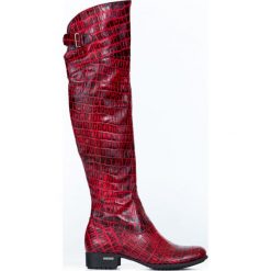 Płaskie kozaki za kolano - skóra naturalna - model 128 - kolor czarno-czerwony krokodyl. Czerwone kozaki damskie Zapato, na co dzień, na zimę, z jeansu, eleganckie, przed kolano, na wysokim obcasie, na obcasie, bez zapięcia. W wyprzedaży za 367,50 zł.