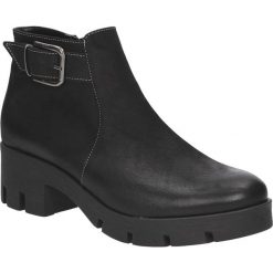 BOTKI CASU 3205. Czarne botki damskie Casu, bez obcasa, bez zapięcia. Za 129,99 zł.