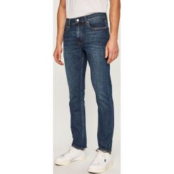 Calvin Klein Jeans - Jeansy CKJ 026. Niebieskie jeansy męskie Calvin Klein Jeans, bez wzorów. W wyprzedaży za 299,90 zł.
