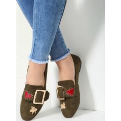 Khaki Mokasyny 24 Hours. Brązowe mokasyny damskie marki vices, na płaskiej podeszwie. Za 59,99 zł.