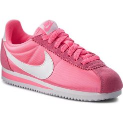Buty NIKE - Classic Cortez Nylon 749864 608 Rose Lazer/Blanc. Różowe buty sportowe damskie Nike, na co dzień, bez wzorów, ze skóry ekologicznej, bez obcasa, na płaskiej podeszwie, bez zapięcia. W wyprzedaży za 319,00 zł.