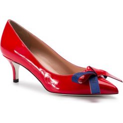 Szpilki POLLINI - SA10095C17TB0509 Papavero. Czerwone półbuty damskie Pollini, z aplikacjami, ze skóry, eleganckie, bez obcasa, na obcasie, bez zapięcia. Za 1299,00 zł.