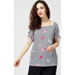 Bluzka bawełniana typu oversize. Bluzki damskie Moodo, xs, bez wzorów, z bawełny, bez kołnierzyka, bez rękawów. Za 34,99 zł.