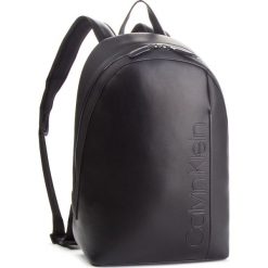 Plecak CALVIN KLEIN - Elevated Logo Round Backpack K50K503910 001. Czarne plecaki damskie Calvin Klein, ze skóry ekologicznej. Za 649,00 zł.