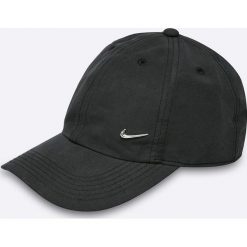 Czapki damskie: Nike – Czapka