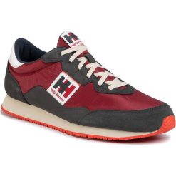 Sneakersy HELLY HANSEN - Ripples Low-Cut Sneaker 114-81.215 Oxblood/Ebony/Off White/Cherry Tomato. Czerwone sneakersy męskie Helly Hansen, bez wzorów, z zamszu, bez zapięcia. W wyprzedaży za 239,00 zł.