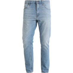 Tiger of Sweden Jeans PISTOLERO Jeansy Straight Leg light blue. Niebieskie jeansy męskie marki Tiger of Sweden Jeans, z bawełny. W wyprzedaży za 471,20 zł.