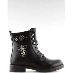 Botki damskie glany czarne H950 Black. Czarne botki damskie ButyModne, ze skóry ekologicznej, militarne, bez obcasa, na sznurówki. W wyprzedaży za 98,84 zł.