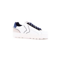 Buty Voile Blanche 2013771-01. Białe trampki męskie Voile Blanche, bez wzorów, bez zapięcia. Za 532,30 zł.