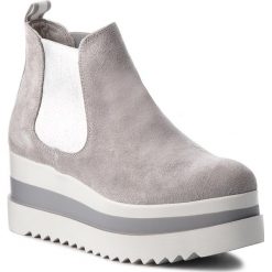 Botki TAMARIS - 1-25409-30 Light Grey 204. Szare botki damskie zamszowe marki Tamaris. W wyprzedaży za 199,00 zł.