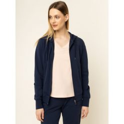 Bluza EA7 Emporio Armani 3HTM08 TJ31Z 1554. Niebieskie bluzy damskie EA7 Emporio Armani, s, bez wzorów, z elastanu, bez rękawów, bez kaptura. W wyprzedaży za 299,00 zł.