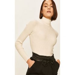 Answear - Sweter. Białe swetry damskie ANSWEAR, s, bez wzorów, z poliesteru, bez rękawów. W wyprzedaży za 79,90 zł.