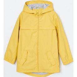Parka przeciwdeszczowa - Żółty. Żółte parki damskie Reserved, bez wzorów, bez kaptura. Za 109,99 zł.