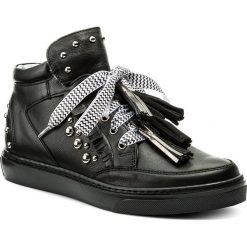 Sneakersy NIK - 08-0554-01-5-01-02 Czarny. Czarne półbuty damskie Nik, ze skóry. W wyprzedaży za 199,00 zł.