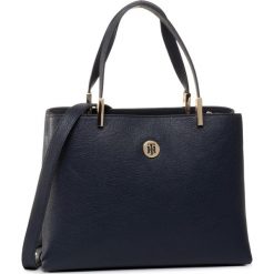 Torebka TOMMY HILFIGER - Th Core Med Satchel AW0AW07969 BLU. Niebieskie torebki klasyczne damskie TOMMY HILFIGER, bez wzorów, ze skóry ekologicznej, klasyczne, bez dodatków. W wyprzedaży za 449,00 zł.