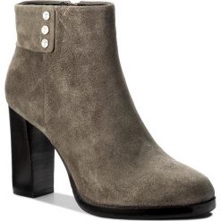Botki JOOP! - Sykia 4140003582 Grey 800. Szare botki damskie skórzane marki JOOP!, na obcasie. W wyprzedaży za 519,00 zł.