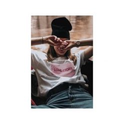 Tshirt biały z nadrukiem LOVE STORY. Białe t-shirty damskie Elevenstory, z nadrukiem, z bawełny, bez kołnierzyka. Za 79,00 zł.
