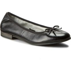 Baleriny TAMARIS - 1-22116-28 Black 001. Czarne baleriny damskie z kokardą Tamaris, bez wzorów, ze skóry, bez obcasa, na obcasie. W wyprzedaży za 179,00 zł.