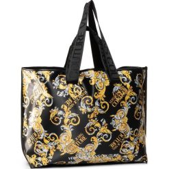 Torebka VERSACE JEANS COUTURE - E1VZABT9 71586 M27. Czarne torebki klasyczne damskie Versace Jeans Couture, bez wzorów, z jeansu, klasyczne, bez dodatków. Za 899,00 zł.