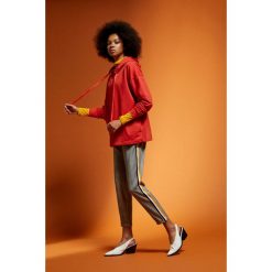 Bluza typu oversize z kapturem. Pomarańczowe bluzy damskie Moodo, s, bez wzorów, z bawełny, z długim rękawem, długie, z kapturem. Za 35,99 zł.